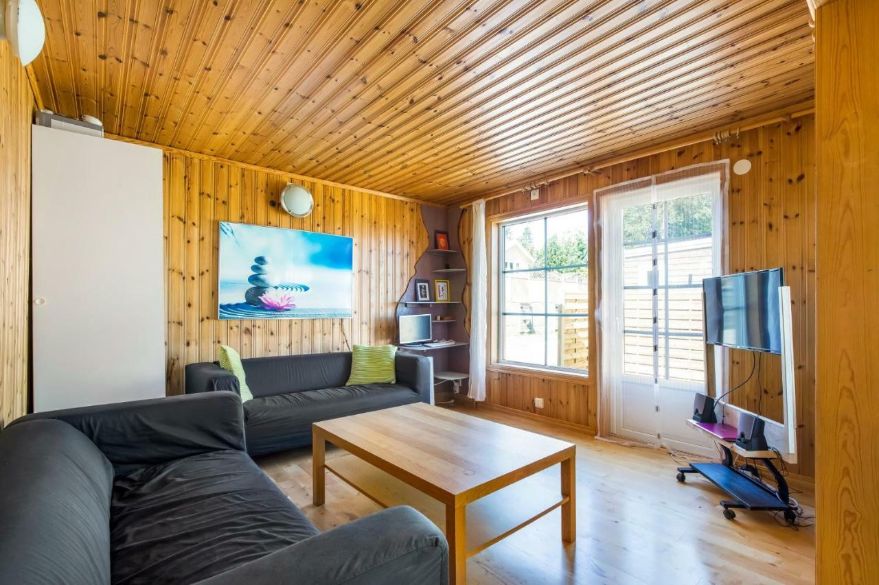 הוילה Bjorkoby Holiday Lakefront House מראה חיצוני תמונה